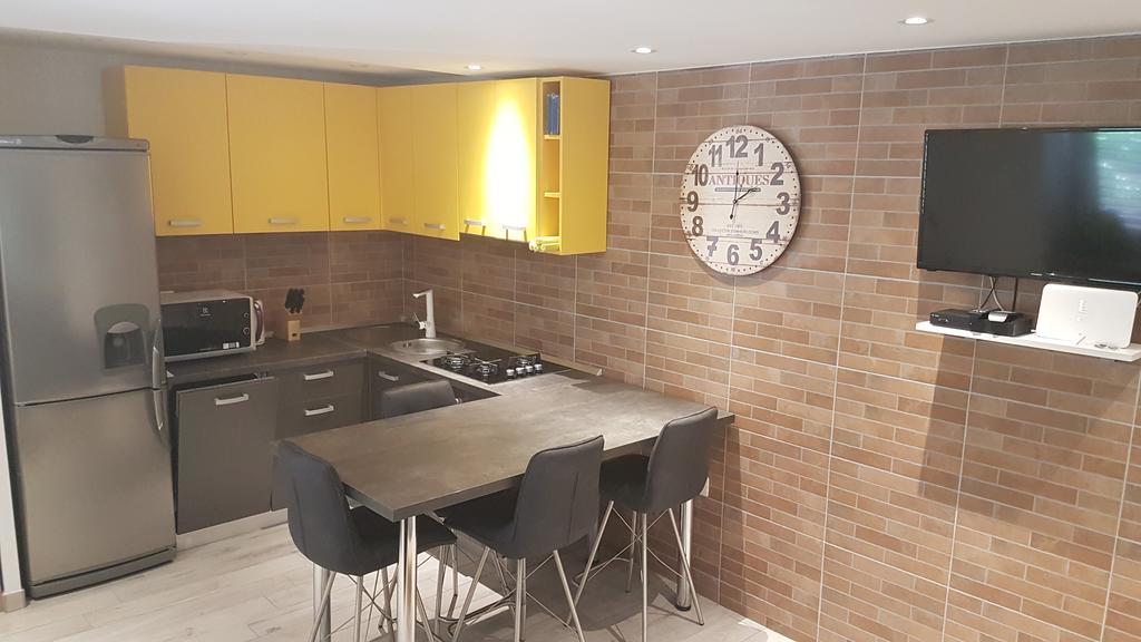 קוסטרנה Apartman Sevilya מראה חיצוני תמונה