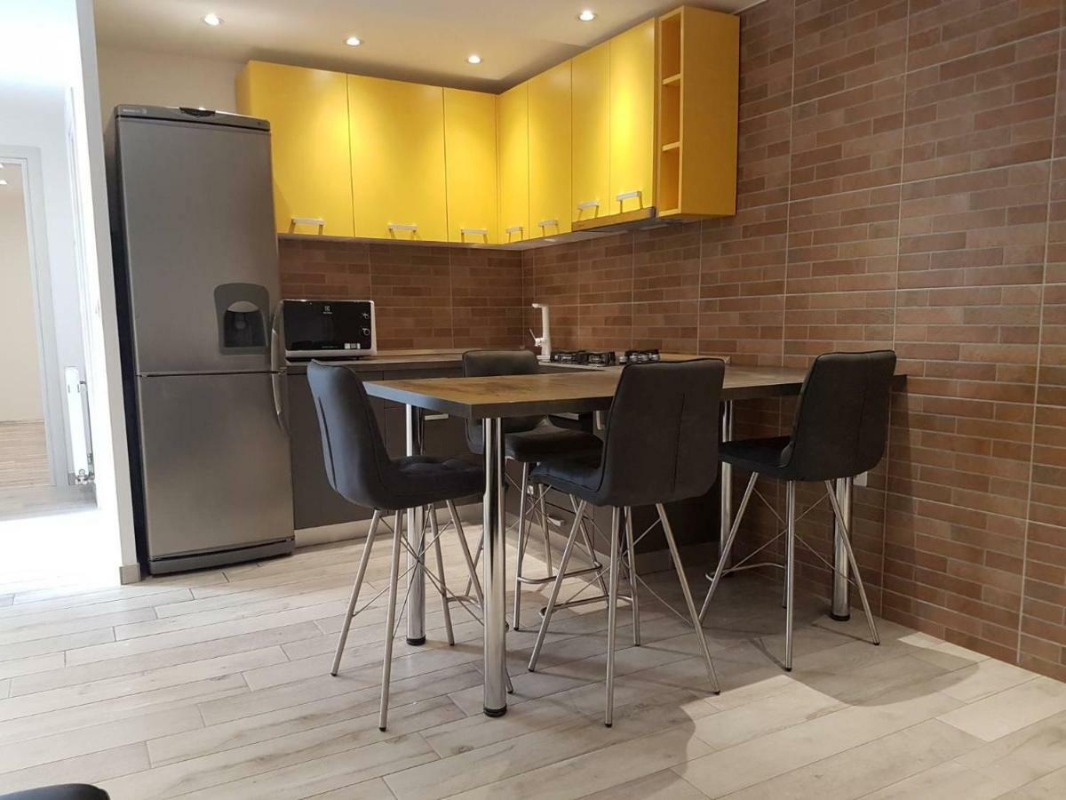 קוסטרנה Apartman Sevilya מראה חיצוני תמונה